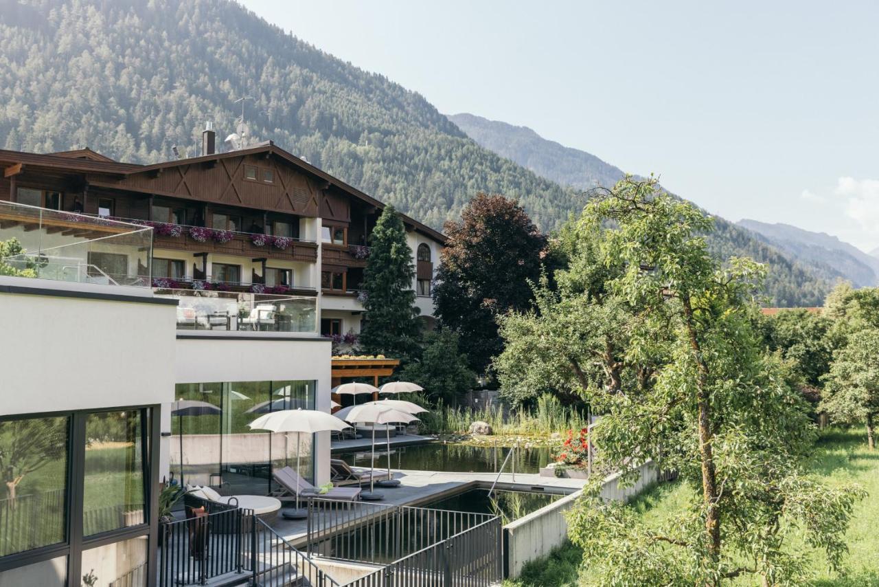 Gartenhotel Linde 4 Sterne Superior Ried im Oberinntal Exterior foto